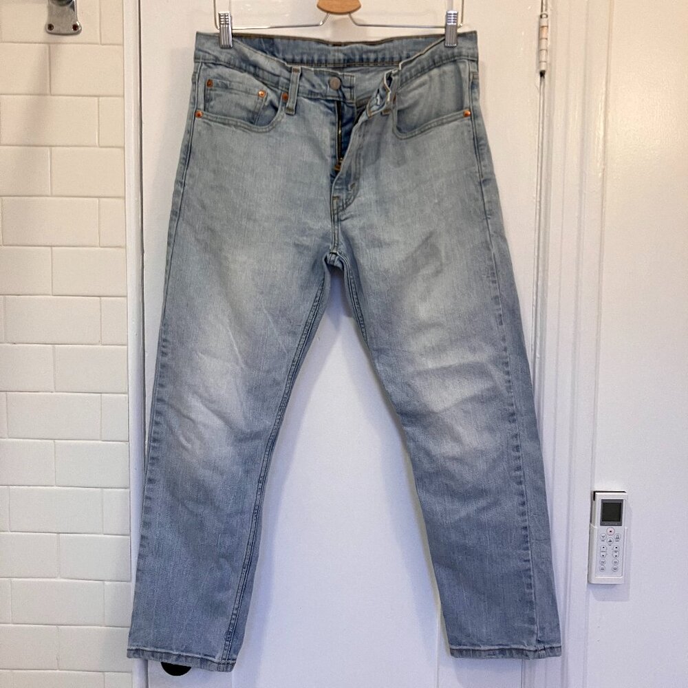 Levi's 502 Light Wash Jeans - 32 x 29